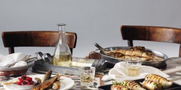 Του αφρού και του βυθού –  Γόπες Τηγανητές γλυκόξινες με σκόρδο