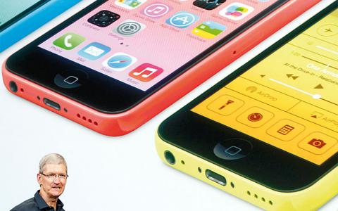 Τα δύο νέα iPhone. πότε έρχονται στην Ελλάδα, πόσο θα πωλούνται