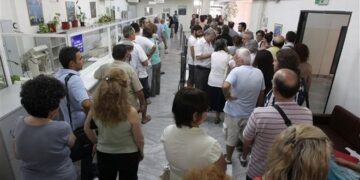 Ενας στους δύο θα πληρώσει επιπλέον φόρο