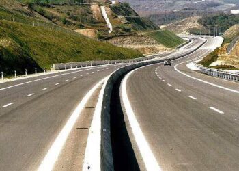 Νταλίκα ανατράπηκε στην Εγνατία