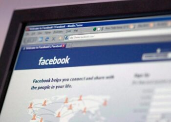 Πληθώρα καταγγελιών για το Facebook στη γραμμή SafeLine