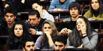 Καθυστερούν οι εγγραφές σε ΑΕΙ και ΤΕΙ