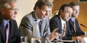 Η Τρόικα ξανάρχεται στο υπουργείο Εργασίας