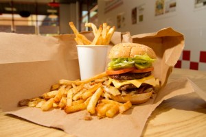 2012-five-guys-hamburger-fries-05