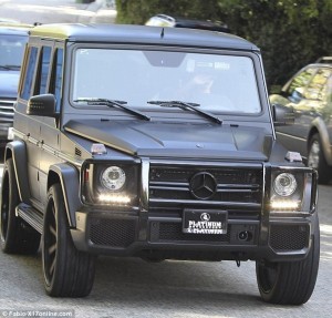 Kim-Kardashian-G63