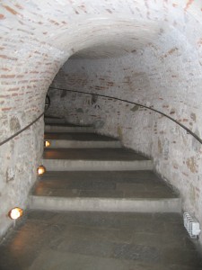 thessaloniki-white_tower_hallway