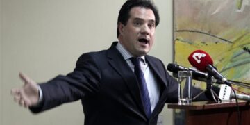 Γεωργιάδης: Δεν είναι καραμέλες τα μη συνταγογραφούμενα φάρμακα