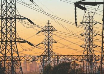 Γιατί οι γερμανικές βιομηχανίες πληρώνουν…60% φθηνότερο ρεύμα από τις ελληνικές