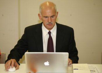 Και συνάδελφος ο Γιώργος Παπανδρέου! Σε ποιο site θα γράφει!