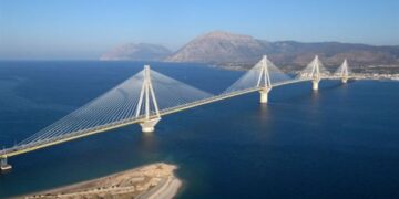 Βουτιά θανάτου για 55χρονο από τη γέφυρα Ρίου – Αντιρίου