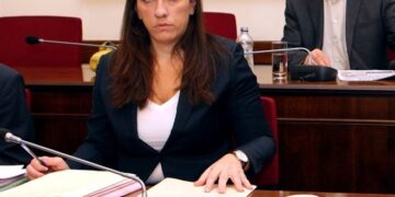 Καυγάς Κωνσταντοπούλου – Νεράτζη για λίστα Λαγκάρντ