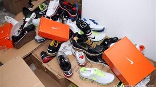 Κατασχέθηκαν 778 ζευγάρια «μαϊμού» παπούτσια