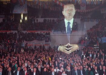 Με 3D ολόγραμμα εμφανίστηκε ο Ερντογάν σε ομιλία του στη Σμύρνη!