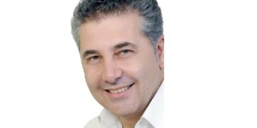 Να ξανα-εφεύρουμε τη δημοκρατία