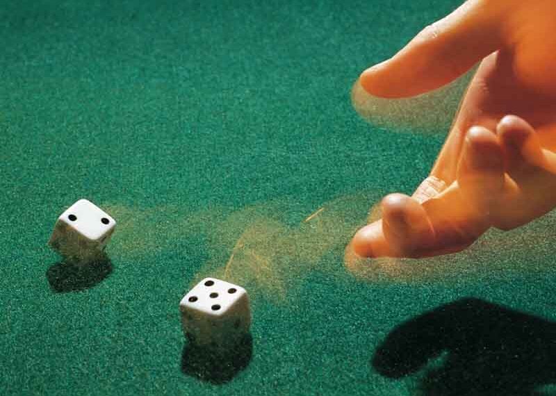 Σύλληψη 5 ατόμων για «ζάρια» στο Φιλώτα Φλώρινας