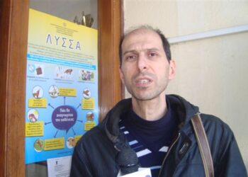 Αποφυγή οποιασδήποτε επαφής με τα εμβόλια – δολώματα λύσσας συνιστούν οι κτηνίατροι