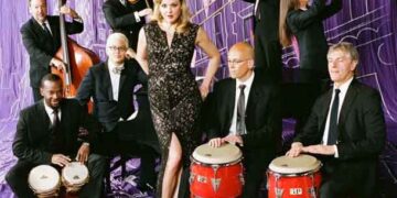 Οι Mουσικές Επιλογές του e-ptolemeos.gr, Pink Martini (with singer Storm Large) – Amado Mio