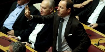 Ψυχάρης: Ανόητη η δήλωση Στουρνάρα για υποφορολόγηση στην Ελλάδα