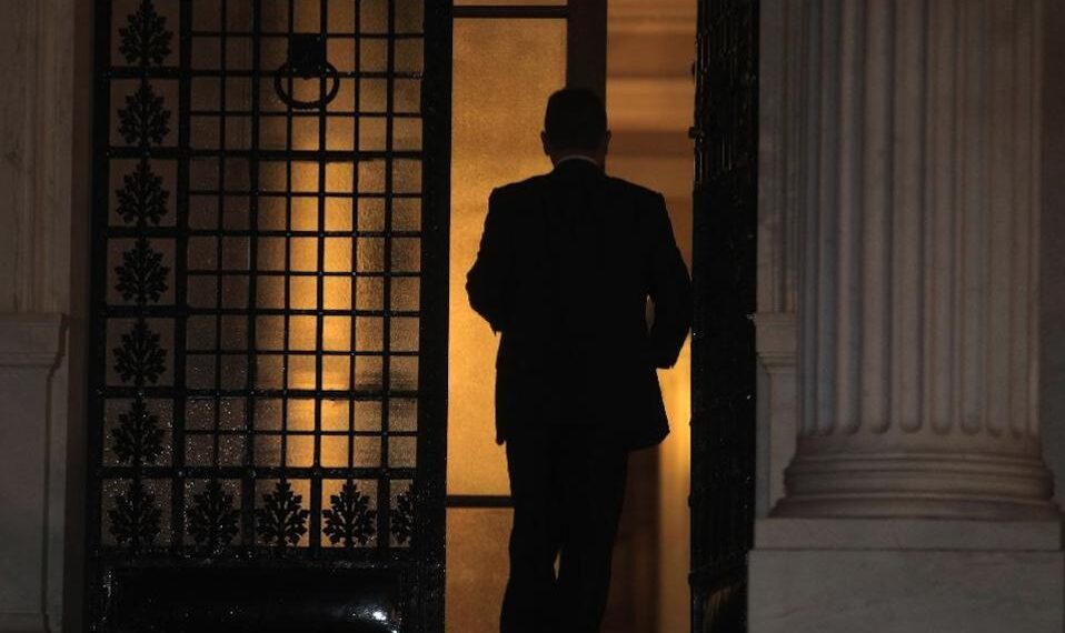 Υπό πίεση στο σημερινό Eurogroup