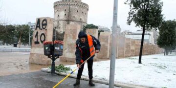 Σε λευκό «κλοιό» η βόρεια Ελλάδα