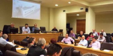 ΑΠΟΡΡΙΦΘΗΚΕ ΟΜΟΦΩΝΑ ΑΠΟ ΤΟ ΔΗΜΟΤΙΚΟ ΣΥΜΒΟΥΛΙΟ Η ΕΝΣΤΑΣΗ ΤΗΣ ΑΝΑΔΟΧΟΥ ΕΤΑΙΡΙΑΣ: Στον αέρα… κινδυνεύει να βρεθεί το έργο δικτύου αποχέτευσης του Δ.Δ. Μαυροδενδρίου