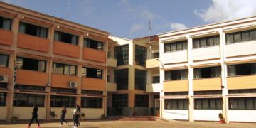 Πρωτόδικη δικαίωση για τους σχολικούς φύλακες της Πτολεμαΐδας