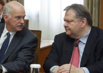 Ο Παπανδρέου «έκοψε» το ΠΑΣΟΚ από τη Σοσιαλιστική Διεθνή