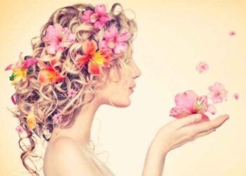 Πιο υγιή και δυνατά μαλλιά σε 4 βήματα