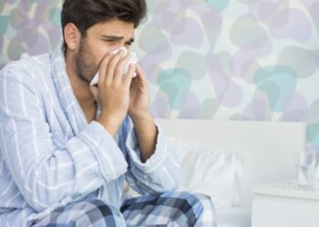 Γιατροσόφια για το κρυολόγημα: Ποια είναι αποτελεσματικά και ποια όχι