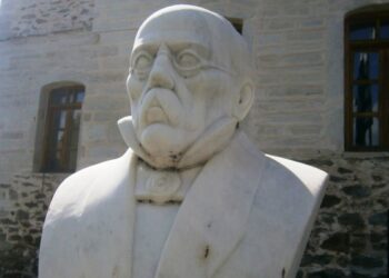 Οδοιπορικό στα μνημεία της Εορδαίας – Η προτομή του Στέργιου Δούμπα στη Βλάστη