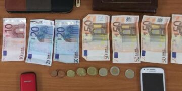 Νέες συλλήψεις στη λαϊκή αγορά της Φλώρινας – Έκλεβαν πορτοφόλια μέσα στον συνωστισμό! Δείτε τη λεία τους…