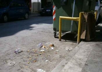 Αλλαγή θέσης απορριμματοκιβωτίου κεντρικής πλατείας Κοζάνης