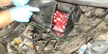 Φλώρινα: Έκρυβε 630 πακέτα τσιγάρων στη μηχανή του αυτοκινήτου του!