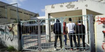 Με μαθήματα τα Σάββατα και τις αργίες «απαντά» το υπουργείο Παιδείας στις καταλήψεις   