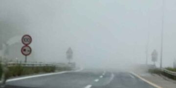 Σχεδόν ένα μήνα μετά την “αυτοψία” του “Π” που έκρουε τον κώδωνα του κινδύνου: Ειδική προειδοποιητική πινακίδα ομίχλης στην Εγνατία Οδό