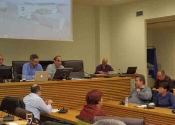 Δημοτικό Συμβούλιο Κοζάνης: Ομόφωνη καταδίκη της απόφασης για την απόθεση αποβλήτων στο Ορυχείο Καρδιάς