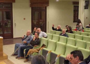 Δημοτικό Συμβούλιο Κοζάνης: Αγωνιούν οι περιπτεριούχοι, αντιδρούν στις νέες θέσεις οι καταστηματάρχες