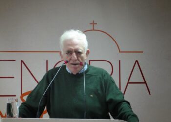 Η ελληνική ελίτ μετέβαλε τη χώρα σε ημι-αποικία