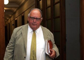 Ο Πάγκαλος «ξαναχτυπά»: Κοπρίτες και κοπανατζήδες οι δημόσιοι υπάλληλοι