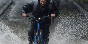 Με βροχές ξεκινά η εβδομάδα