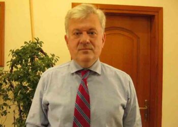Ο ΓΕΝ. ΔΙΕΥΘΥΝΤΗΣ ΠΑΡΑΓΩΓΗΣ ΤΗΣ ΔΕΗ I. ΚΟΠΑΝΑΚΗΣ ΣΤΟΝ «Π»-«Μάς αιφνιδιάζει η ένταση και η ταχύτητα της φωτιάς στον ΑΗΣ Πτολεμαΐδας »