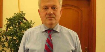 Ο ΓΕΝ. ΔΙΕΥΘΥΝΤΗΣ ΠΑΡΑΓΩΓΗΣ ΤΗΣ ΔΕΗ I. ΚΟΠΑΝΑΚΗΣ ΣΤΟΝ «Π»-«Μάς αιφνιδιάζει η ένταση και η ταχύτητα της φωτιάς στον ΑΗΣ Πτολεμαΐδας »