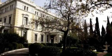 Συναγερμός στον ΣΥΡΙΖΑ – Βγαίνουν τα “κουκιά” για Πρόεδρο;