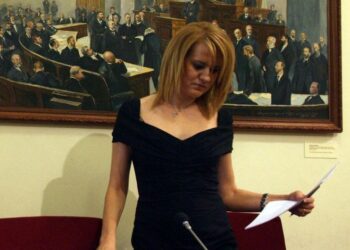 Η Θεοδώρα Τζάκρη στον ΣΥΡΙΖΑ! Στον… “ανένδοτο” για εκλογές