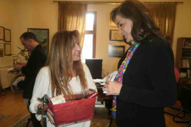 Επίσκεψη της Ντόρας Μπακογιάννη στη Γενική Γραμματέα Βίκυ Ευταξά