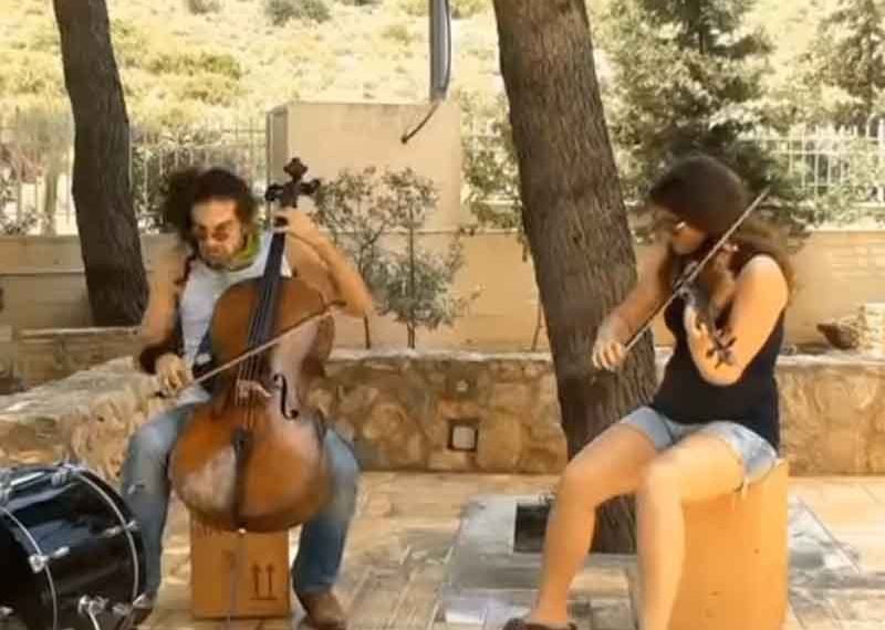 Μια διασκευή στα “ΚΑΓΚΕΛΙΑ” που δε θα πιστεύετε στα αυτιά σας! (ΔΕΙΤΕ ΒΙΝΤΕΟ)