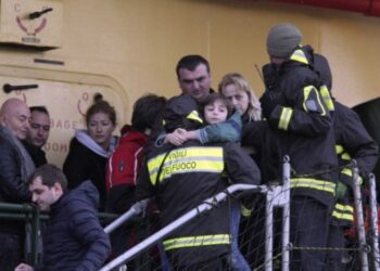 Πληροφορίες της Rai για ακόμη τέσσερις νεκρούς στο Norman Atlantic – Πιθανότατα βρέθηκαν σε μια από τις σωσίβιες λέμβους του πλοίου