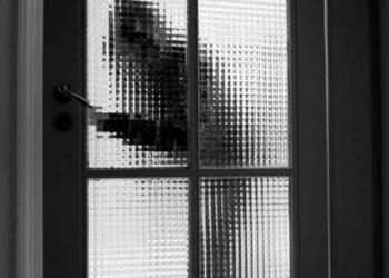 Διέρρηξαν σπίτι στην Πτολεμαΐδα – Λεία… 1.000 €