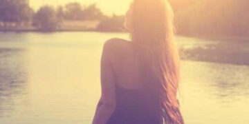 12 υποσχέσεις που αξίζει να δώσετε στον εαυτό σας και να κρατήσετε για πάντα