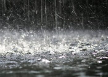 Καταιγίδες χωρίς προβλήματα τη νύχτα σε όλη τη χώρα